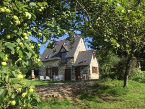 The Gingerbread House Cottage, Beauficel
